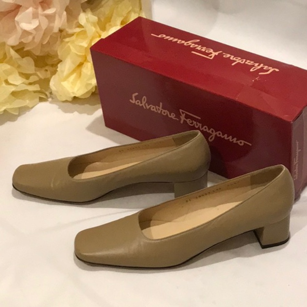 Salvatore Ferragamo Women’s Shoes Heels Size 8 1/2